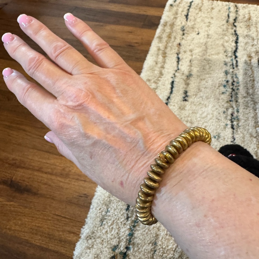 Stretchy bracelet